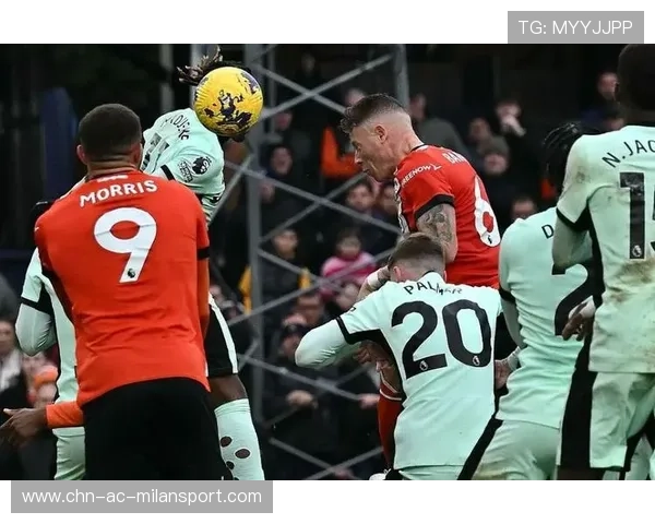 曼城边路换位制造空当传中前锋头槌建功：战术细节与实战应用